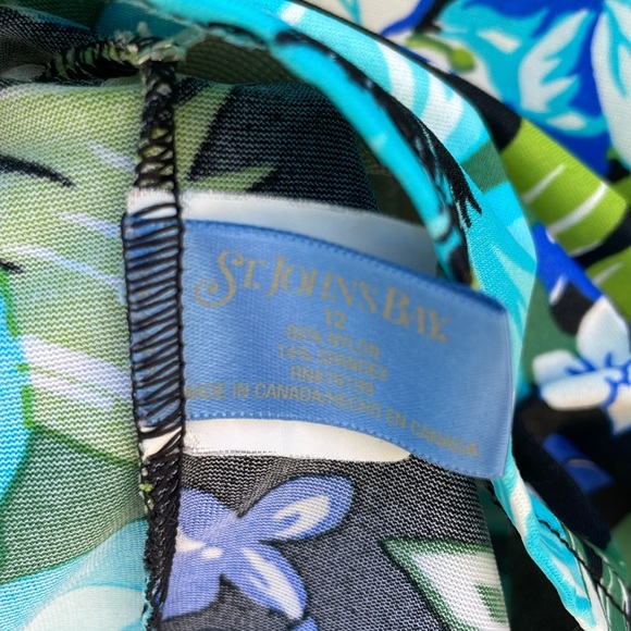 St. John’s Bay Swim Top Size 12 - Picture 6 of 7